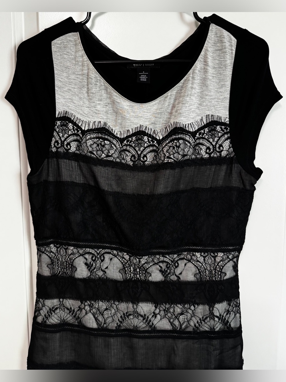White House Black Market Mixed Media Eyelash Lace Blouse Gray Black Size S - Picture 6 of 11